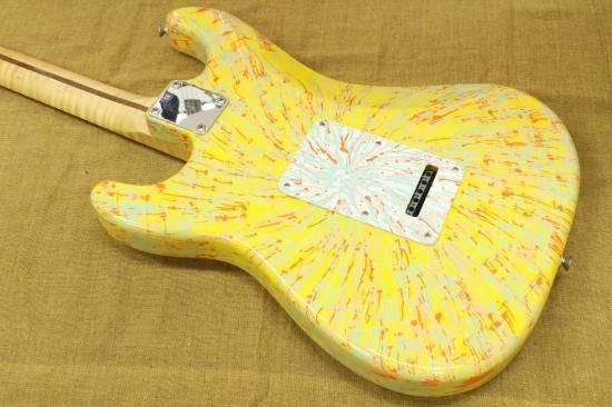 File:Fender HANABI Stratocasters.jpg - Wikimedia Commons