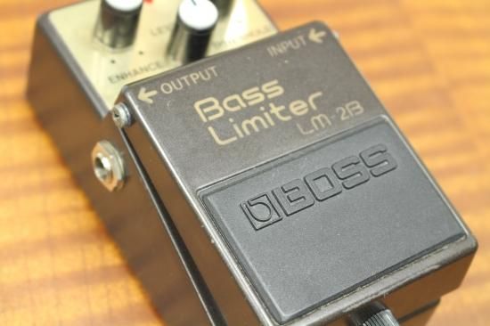 BOSS LM-2B - Geek IN Box