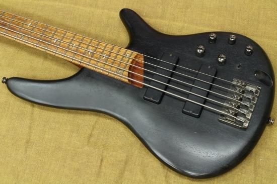 Ibanez SR505 5弦ベース【ケース＆スタ 納めよ ンド付】