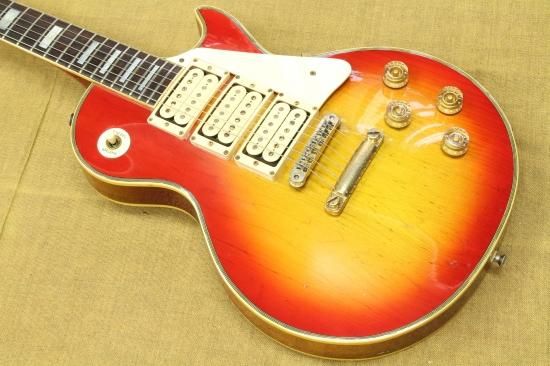 Greco EG600PR 1979 Les Paul Custom Type 3PU - Geek IN Box Greco EG600PR 1979 Les Paul Custom Type 3PU - Geek IN Box