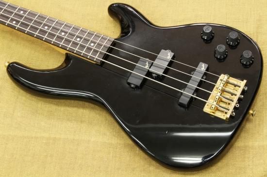 Fender Japan ジャズベース E970419 | www.ibnuumar.sch.id