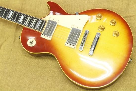 Greco EG700T 1977 Les Paul Standard Type - Geek IN Box Greco EG700T 1977 Les Paul Standard Type - Geek IN Box