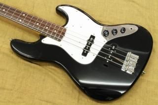 FENDER JAPAN エレキベース レッド R0シリアル動作品 FENDER JAPAN エレキベース レッド R0シリアル動作品 - メルカリ