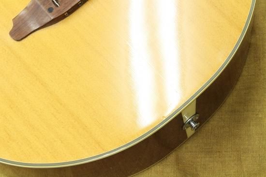 ARIA FEB-DLXN - Geek IN Box