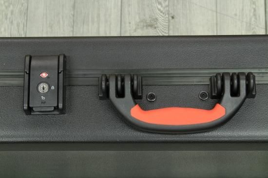 Fender Bass Hard Case - Geek IN Box