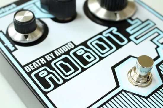 new】 DEATH BY AUDIO ROBOT - Geek IN Box