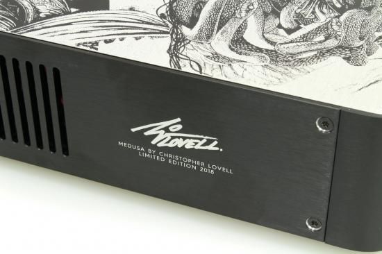 【専用】darkglass microtubes 900 +エフェクターボード Darkglass Electronics Microtubes 900【展示品】 ダークグラス