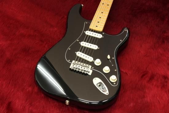 Fender Mexico Stratocaster BLK Maple - Geek IN Box