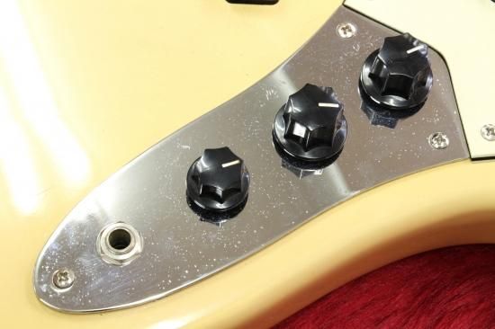 Fender Japan JB75 E serial WHT 5.05kg - Geek IN Box