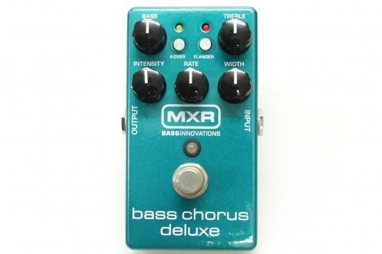 MXR M83 Bass Chorus Deluxe - Geek IN Box