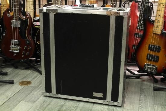 Aguilar DB750 with PULSE CASE - Geek IN Box Aguilar DB750 with PULSE CASE - Geek IN Box