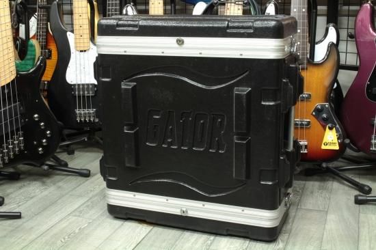 Gator GRR-4L キャスター付きハードケース - Geek IN Box Gator GRR-4L キャスター付きハードケース - Geek IN Box