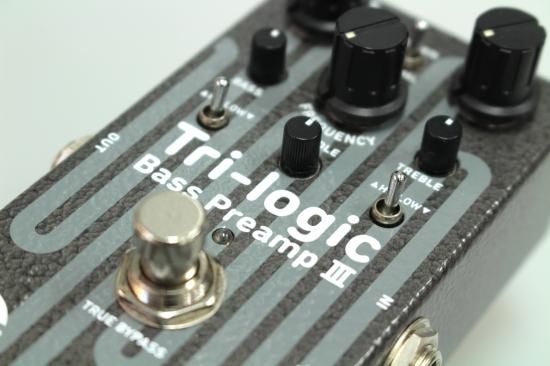 E.W.S. Tri-logic Bass Preamp 3 - Geek IN Box E.W.S. Tri-logic Bass Preamp 3 - Geek IN Box