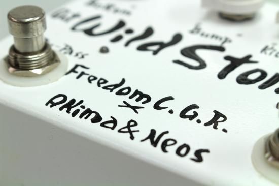 Freedom Custom Guitar Research Akima & Neos wild stomp Freedom Custom Guitar Research Akima & Neos wild stomp