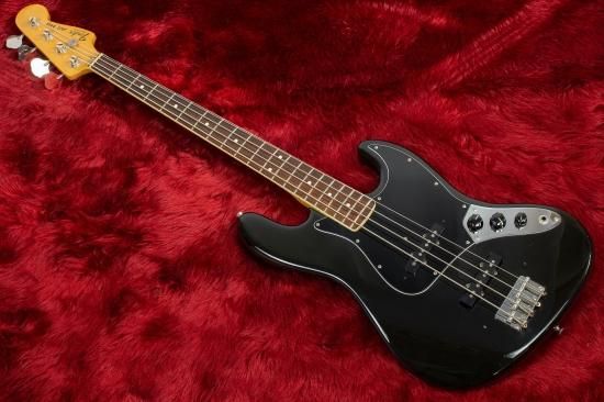 Fender USA 1983 Jazz Bass 5.06kg #S 866347 - Geek IN Box