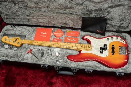 Fender USA Precision Special アクティブ回路 Fender USA Precision Special 1982 Arctic White - Rock Stock