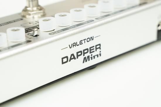 ギター VALETON MES-1 / Dapper Mini Amazon.com: VALETON Dapper Mini Effects Strip, MES-1,Silver