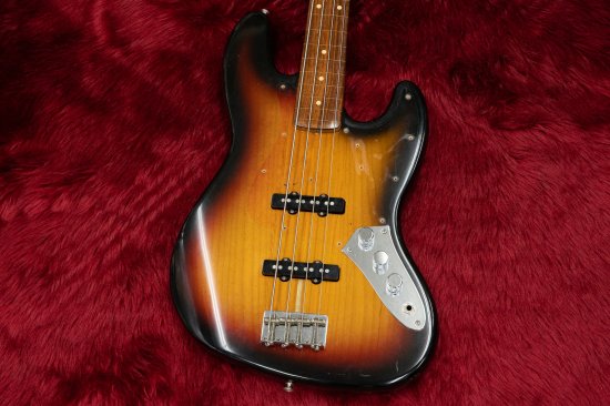 used】Fender / Amarican Vintage 62 Jazz Bass 3TS FL mod. #V101321  4.14kg【横浜店】 - Geek IN Box