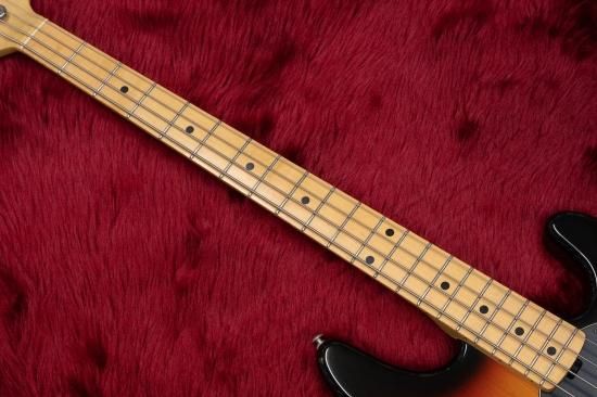 美品 メンテ済 Laid Back アクティブエレキベース ミュージックマン 楽天市場】【送料無料】MUSIC MAN / Stingray 4 Translucent Red