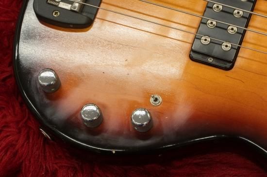 G&L L-1000 Made in USA 初期型 G&L L-1000 Bass >> Vintage Guitar and Bass