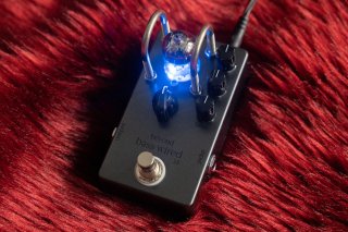 【new】Beyond / Beyond Tube Preamp Bass Wired 2S Blue LED【横浜店】