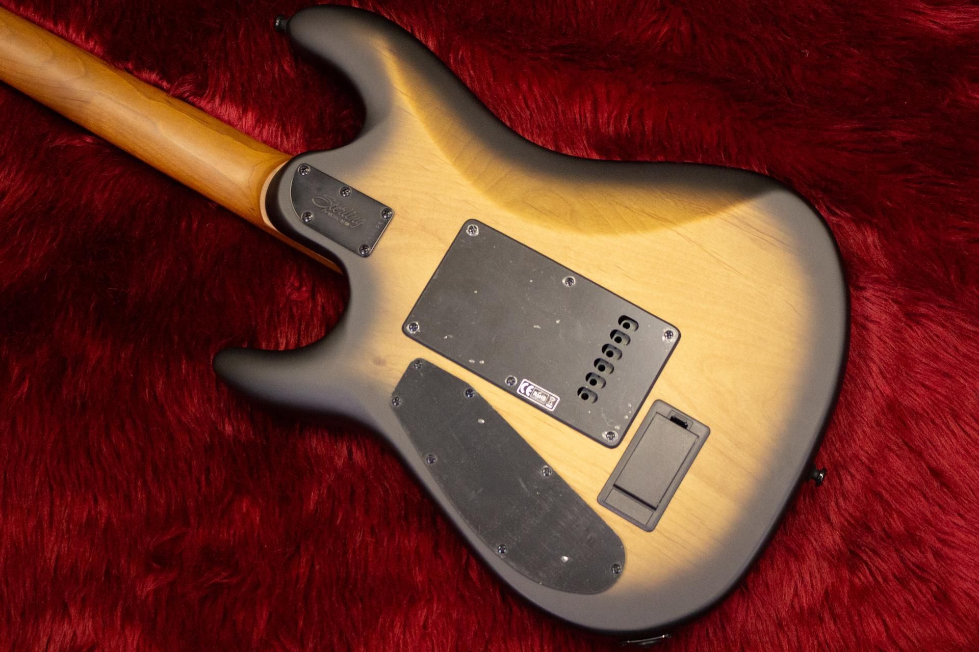 アウトレット特価】Sterling by Musicman / Richardson 6 NPBB アウトレット特価】Sterling by Musicman / Richardson 6 NPBB