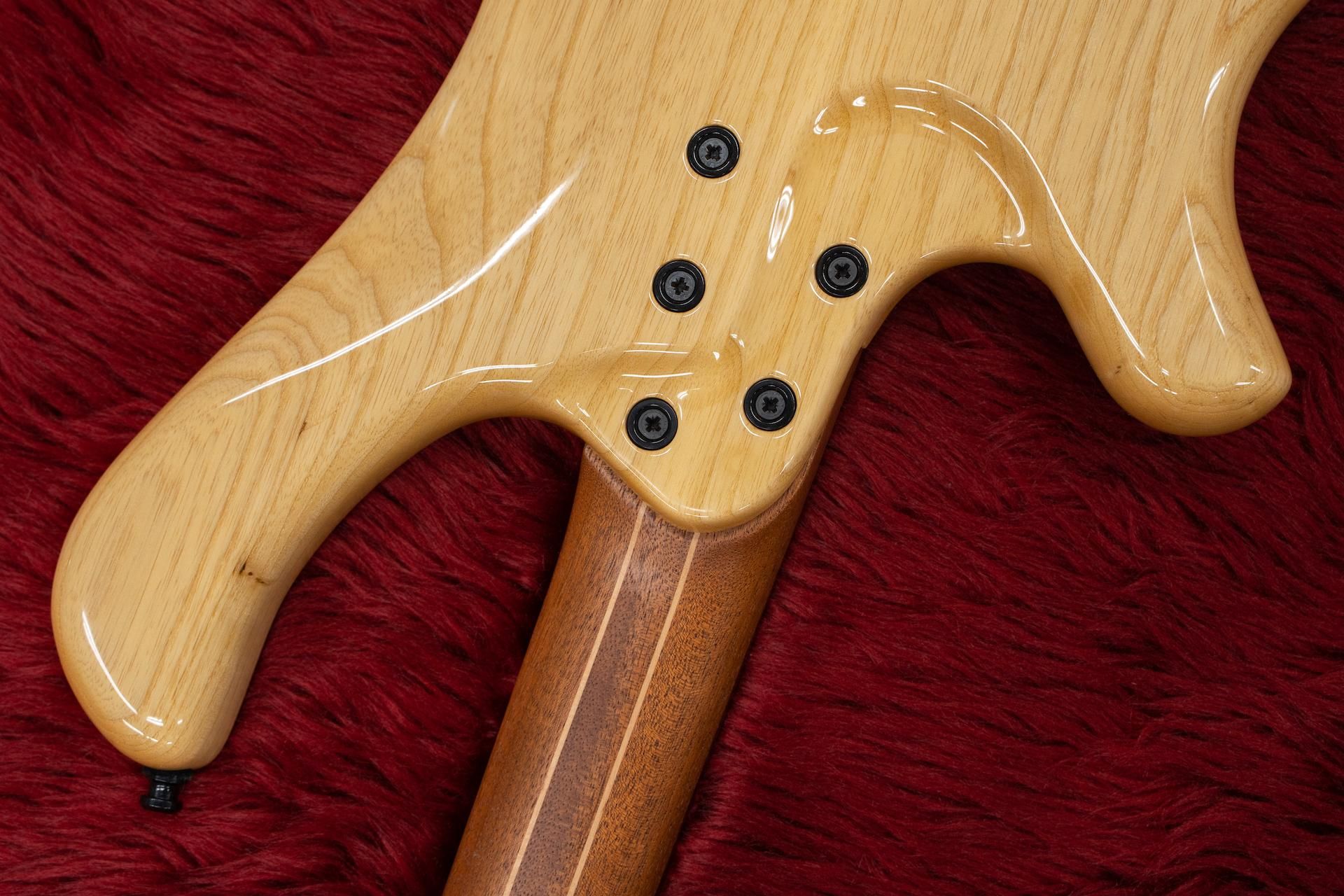 メイワンズ　BE4-AZ エレキベース Mayones Basses – Sleek Elite