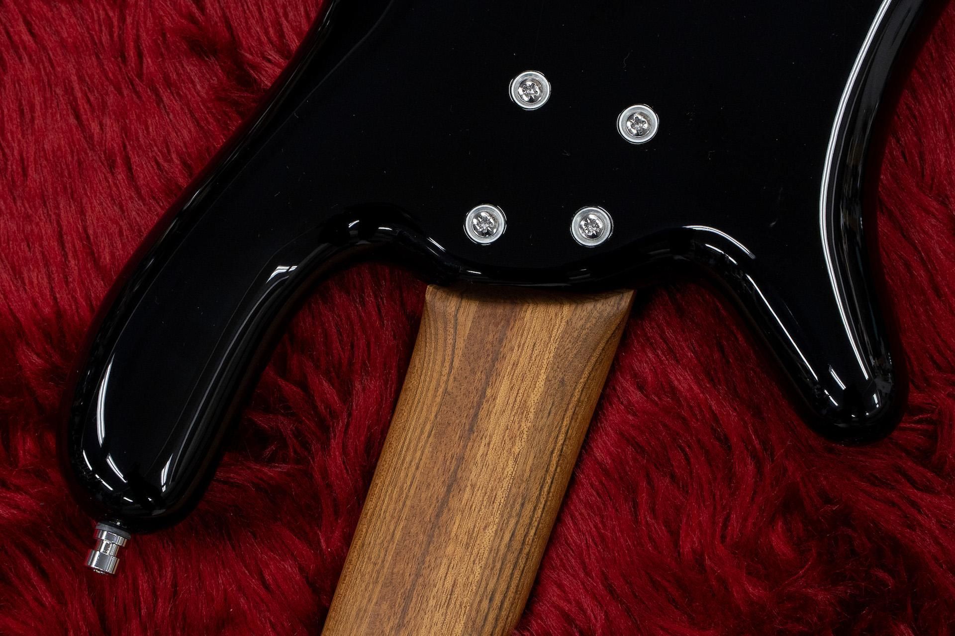 outlet】Warwick / Team Build PS Streamer LX 5 SHP BK