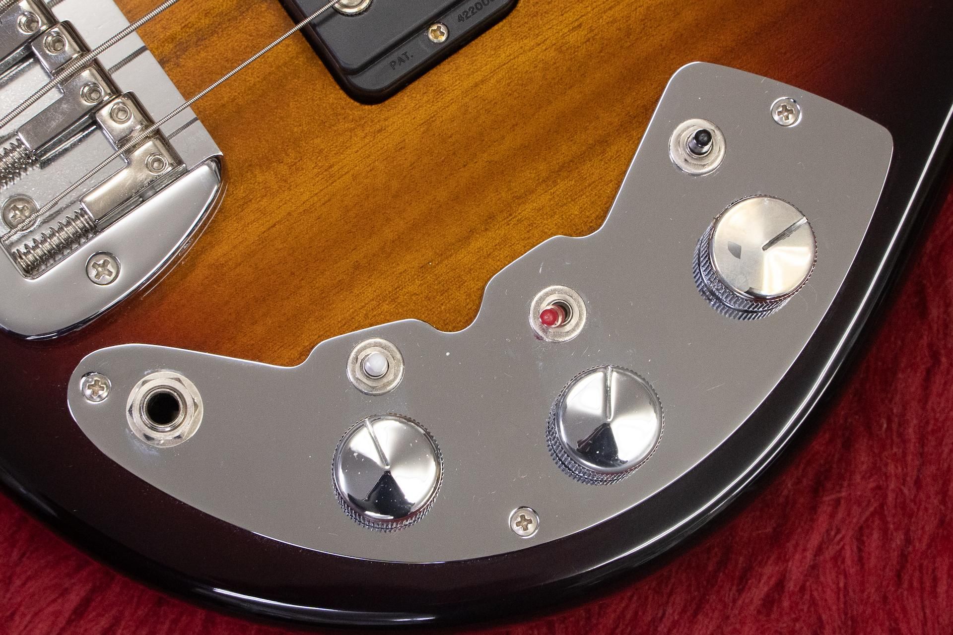 【希少】G&L CLF Research L2000【美品】 春のG&L祭り！「G&L CLF Research L-2000」が現品限りの
