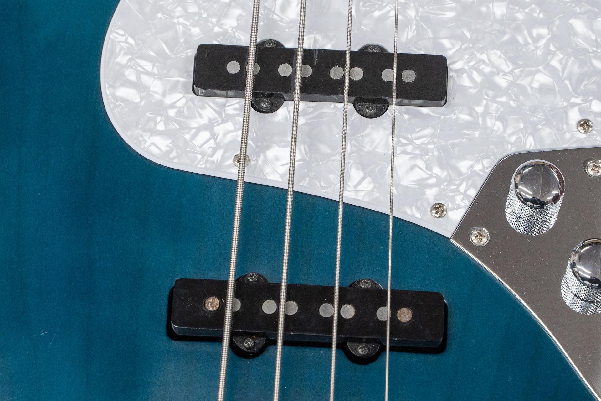 Bacchus BJB-98 JIROモデルベース Bacchus エレキベースBJB-98 JIRO中古()売却済みです