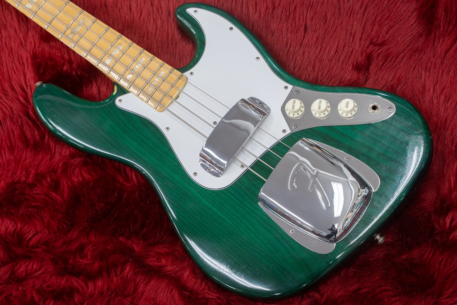 used】Fender / 1982 Jazz Bass Emerald Green/M #S862368 5.185kg【委託品】【横浜店】 -  Geek IN Box