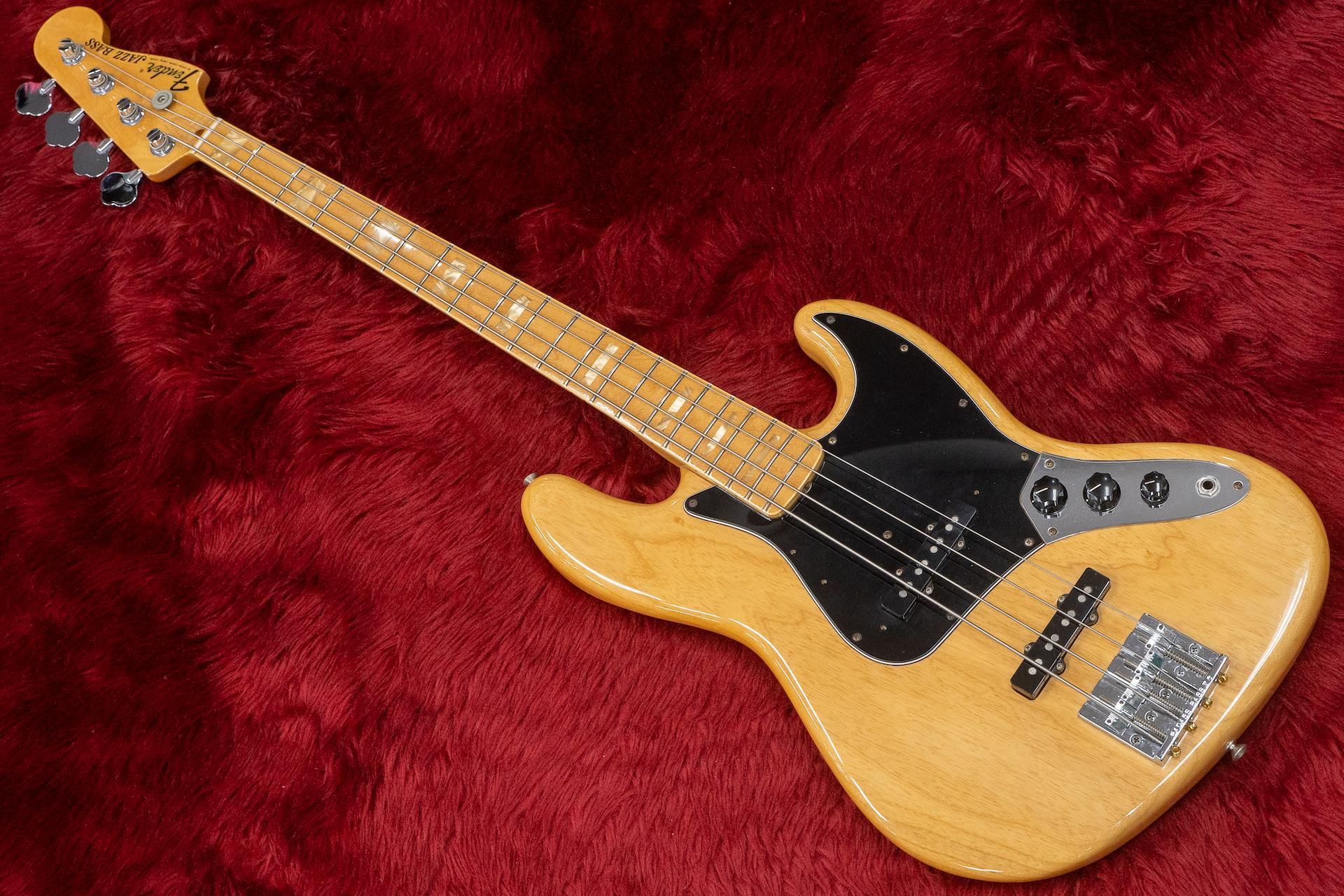【ハードケース付】Fender AMERICAN JB NAT/M カスタム品 Fenderの新シリーズ!!アメリカン・デラックスシリーズのジャズ