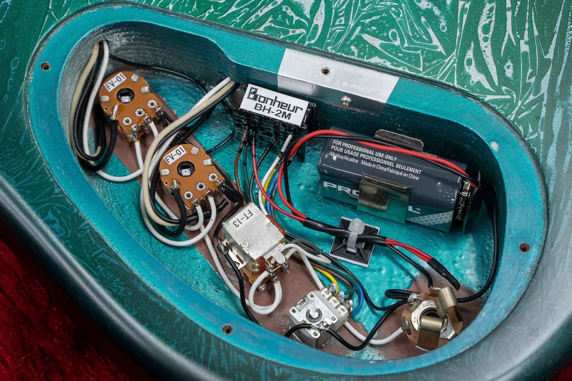 Lamiel アー写5枚セット 楽天市場】山田照明 Z-10G SL シルバー Z ライト [LEDデスク