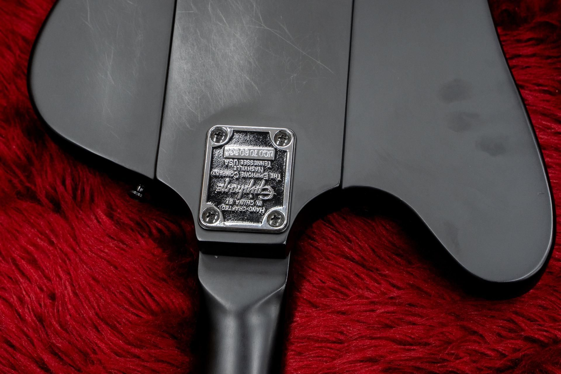 Epiphone Blackbird Nikki Sixx Signature Thunderbird Bass