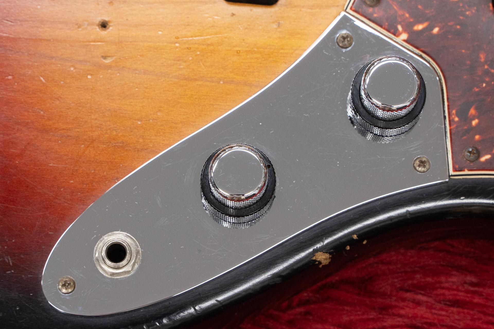 ベース Fender Mexico roadworn 60s jazz bass Fender Road Worn 60s Jazz Bass - 3-Color Sunburst with