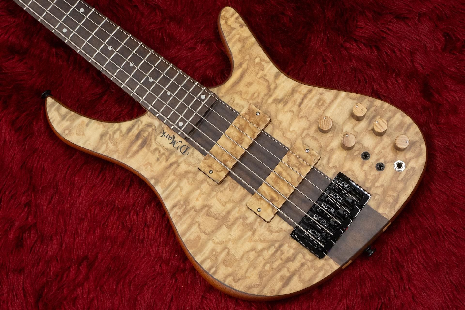 new】D'mark Guitars / Alpha 5 Exotic Quilted Ash MASTER new】D'mark Guitars / Alpha 5 Exotic Quilted Ash MASTER