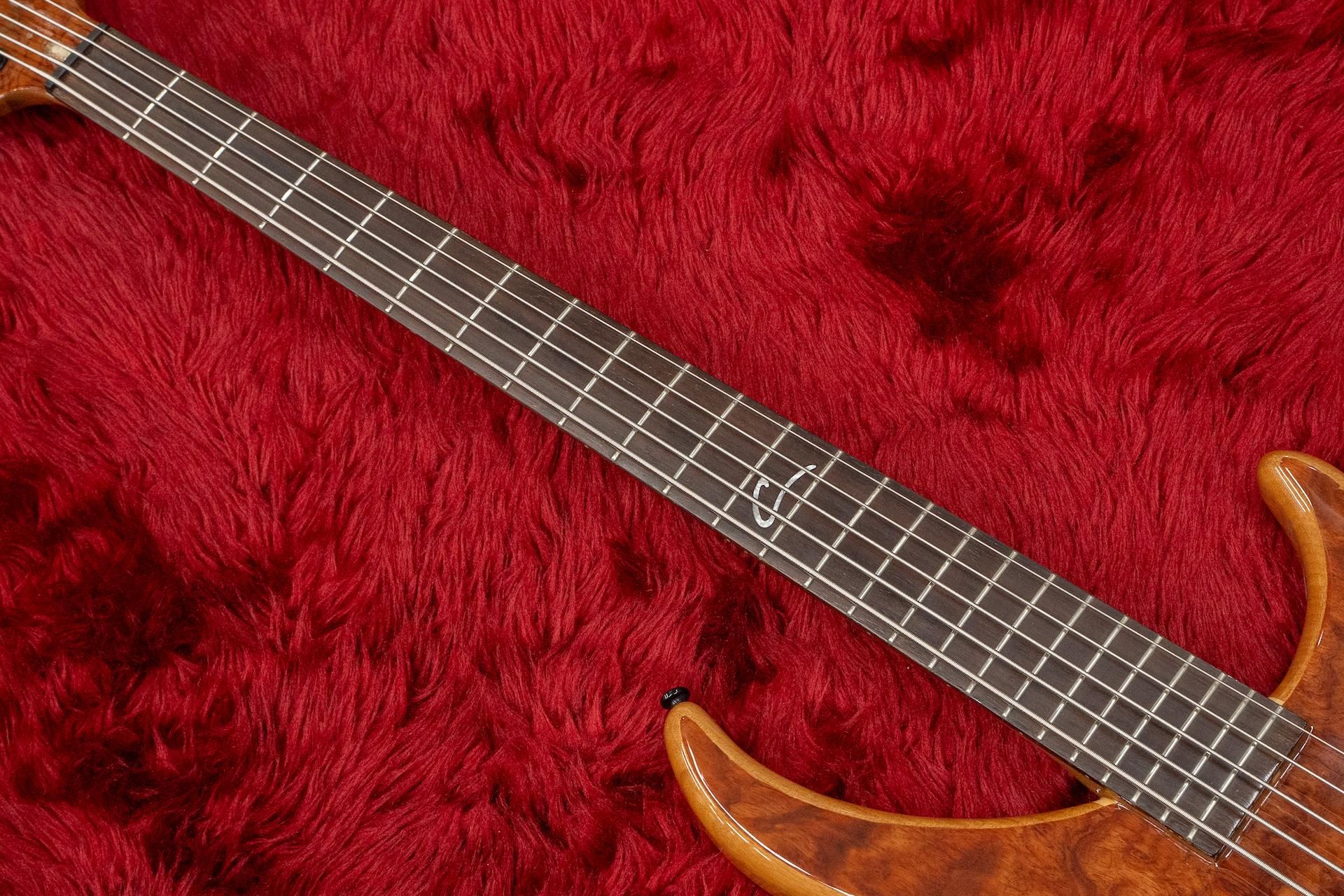 used】Peavey / Millenniums BXP 5 #0QBAA2695 3.935kg【横浜店