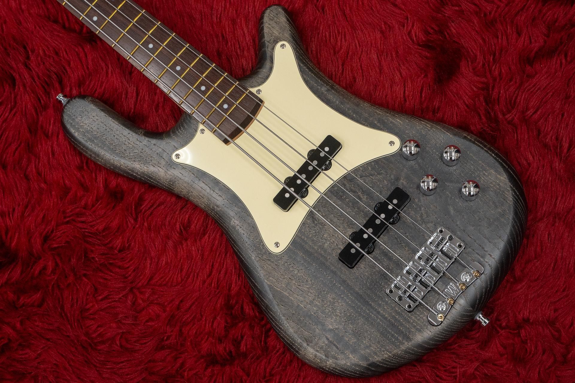 Streamer CV 4 Colored Satin | Warwick Japan