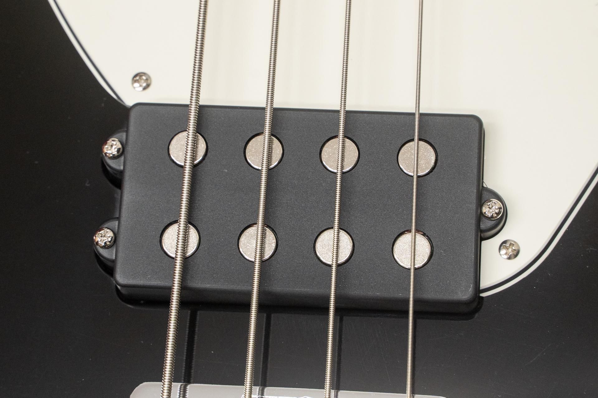 outlet特価】Ashdown / Lowrider Bass Black #00056 4.250kg