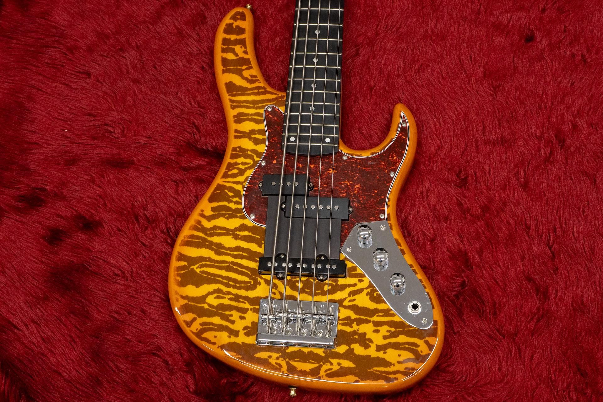 new】woofy basses / ONE series Poodle 5 Black - Geek IN Box