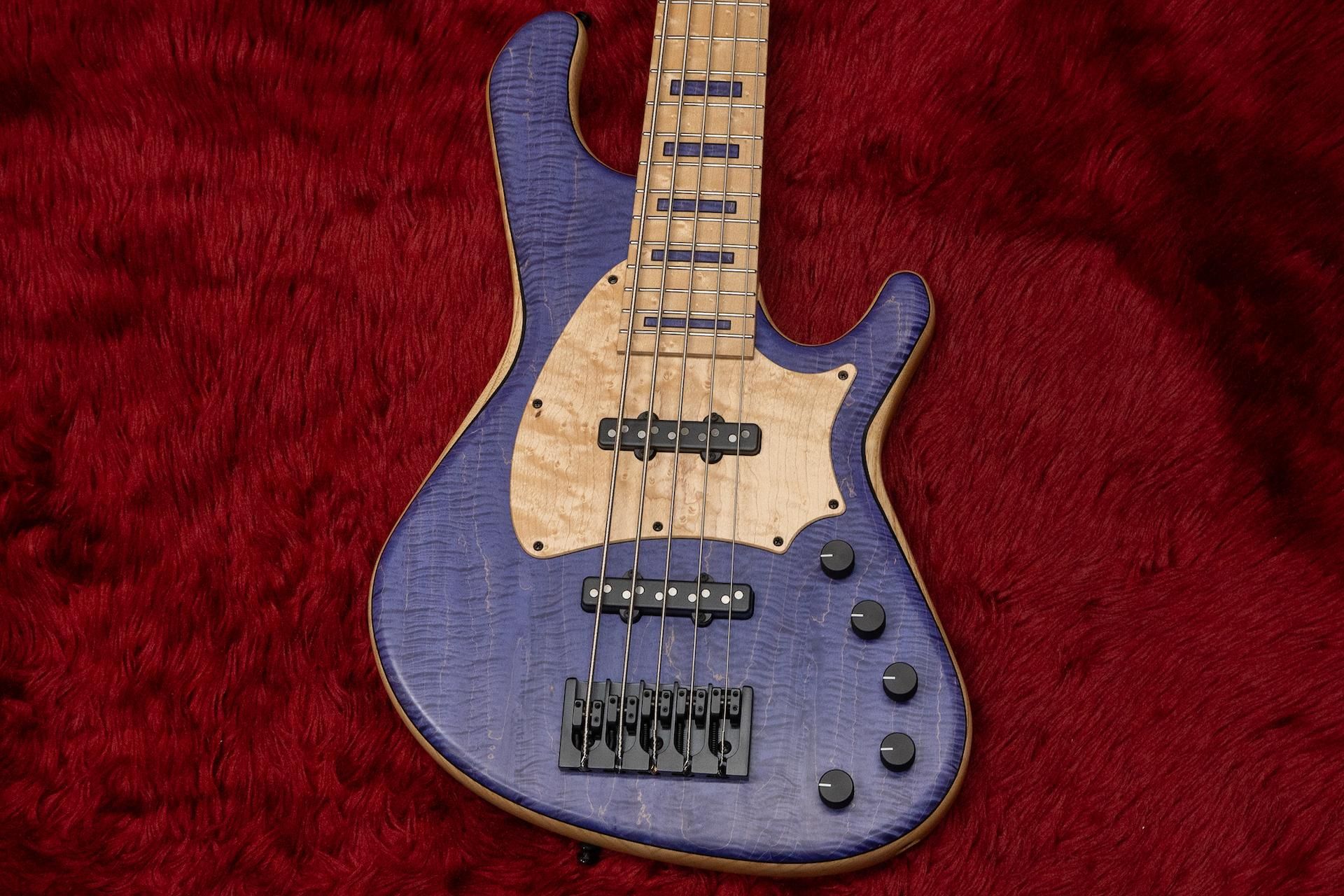 Adamovic Saturn 5st 新品同様 Adamovic Saturn 5st 新品同様 - ベース