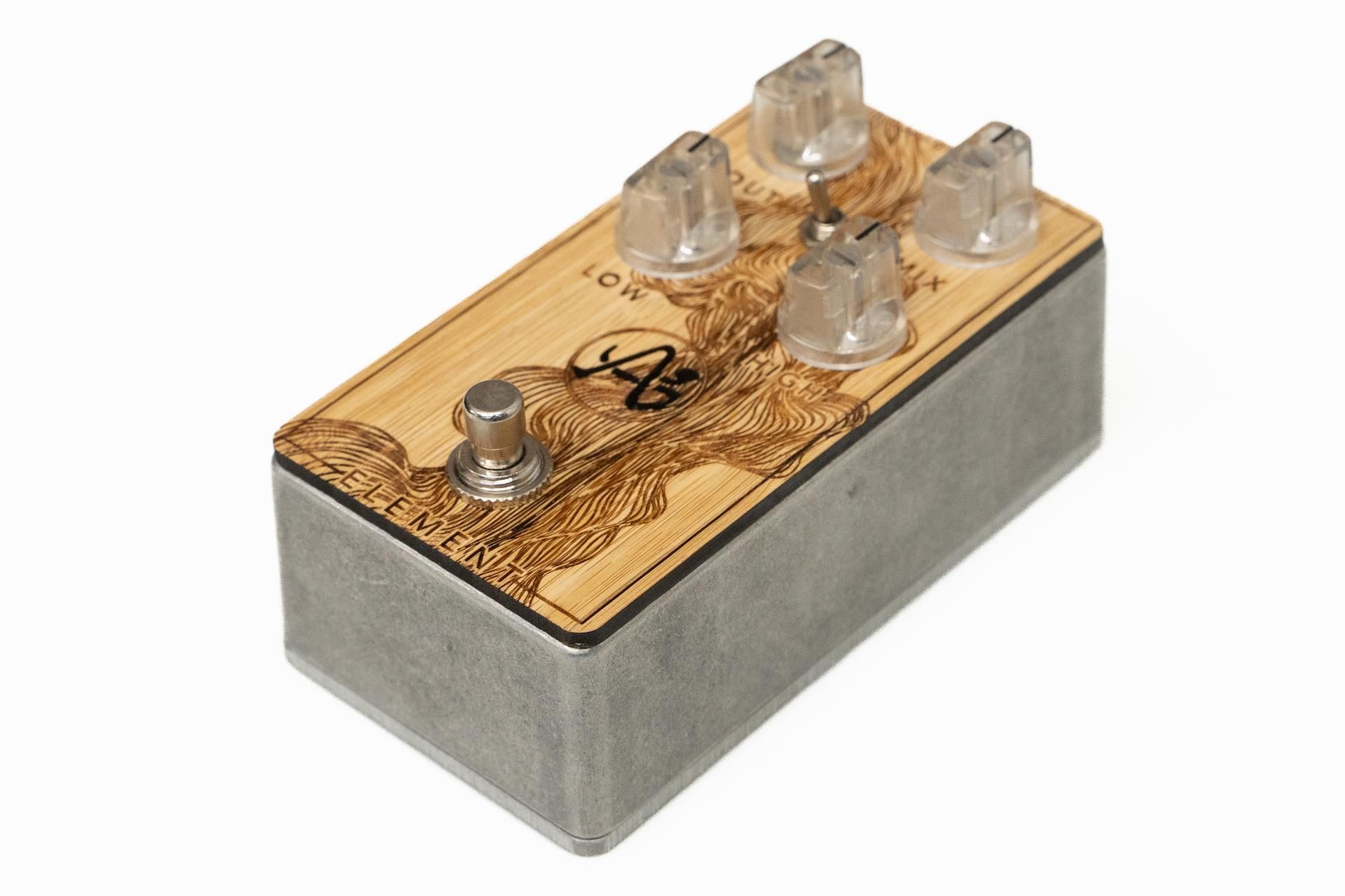 ANASOUNDS LA BRUTE バネ使用の本物のスプリングリバーブを足元に la brute - element spring reverb bundle | Anasounds