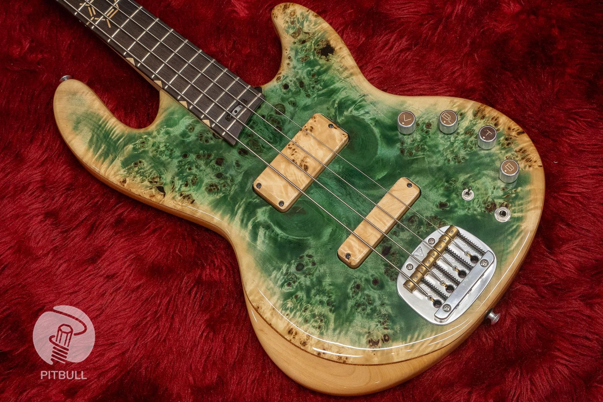 Valiant ベース　bass ジャンク品 Squier by Fender Jaguar Bass ジャンク