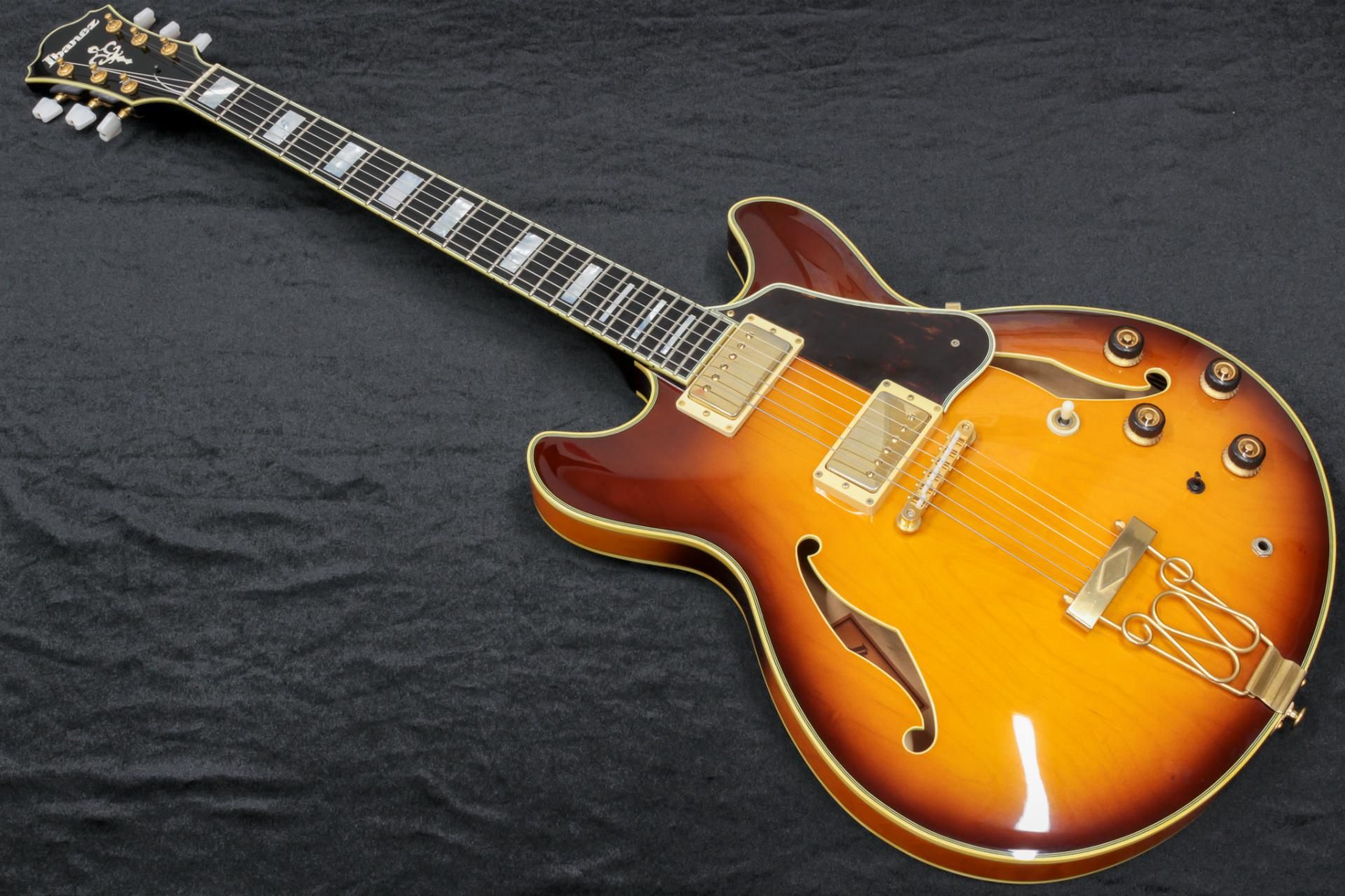 Ibanez AK80 フルアコ ジャズギター 良質 Ibanez AK80 フルアコ ジャズギター ギター - ギター