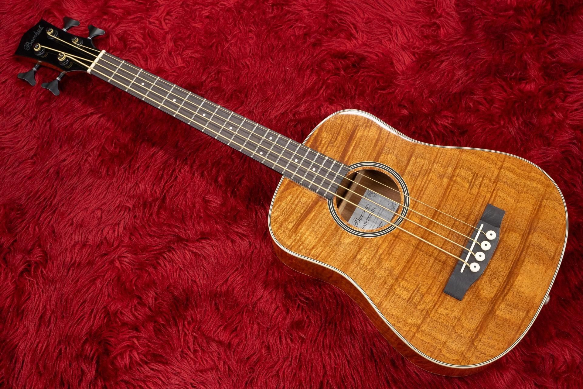 Bacchus BAB-700FMH ミニ・エレアコ・ベース