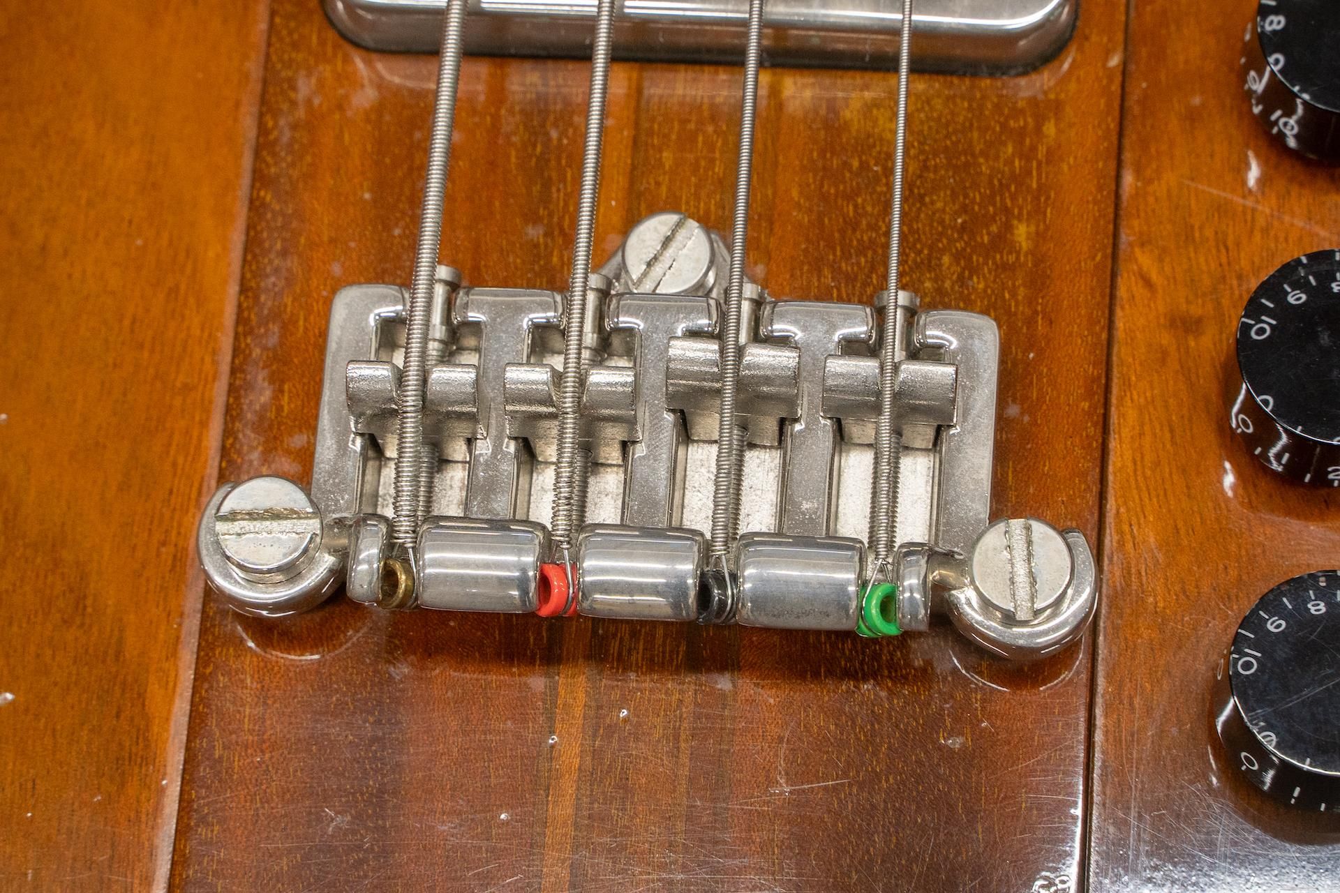 Gibson USA thunderbird IV 　カスタム Gibson Thunderbird IV Custom Shop Original -Must see one of