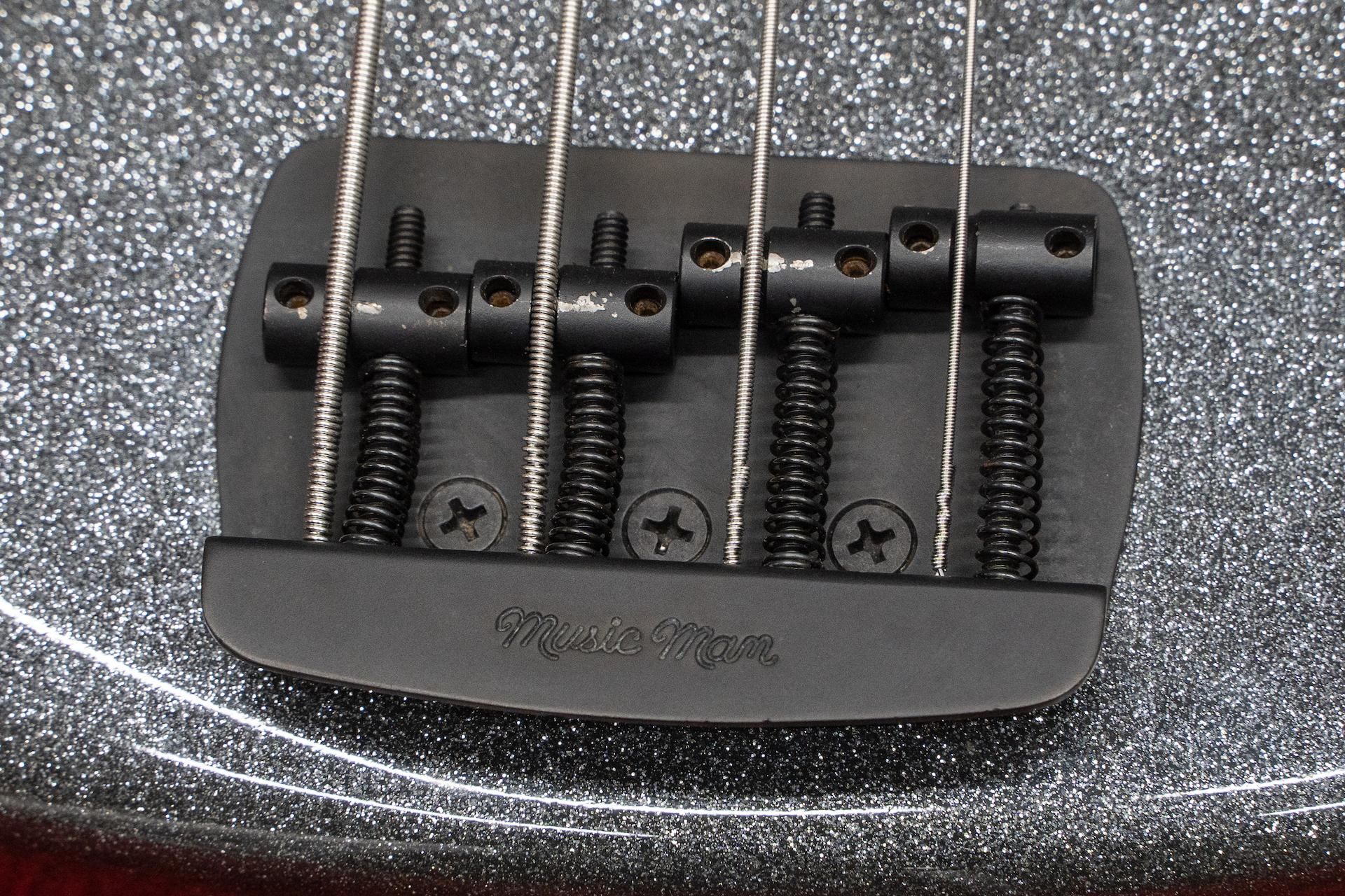 ERNIEBALL Sting Ray Special （純正ハードケース付） StingRay Special | Basses | Ernie Ball Music Man