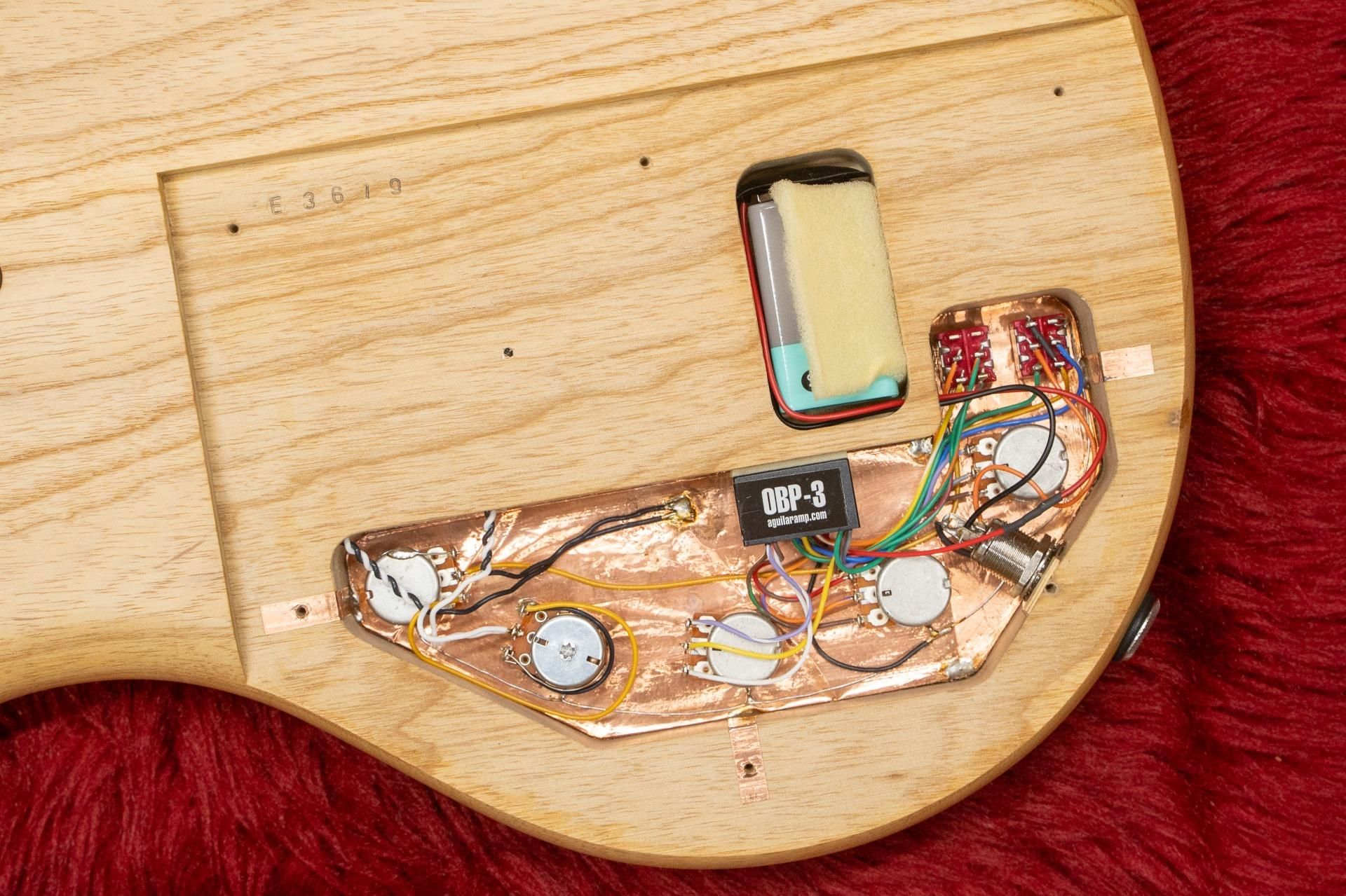 used】Elrick Bass Guitars / Gold Series e-volution 4st #E3619 3.20