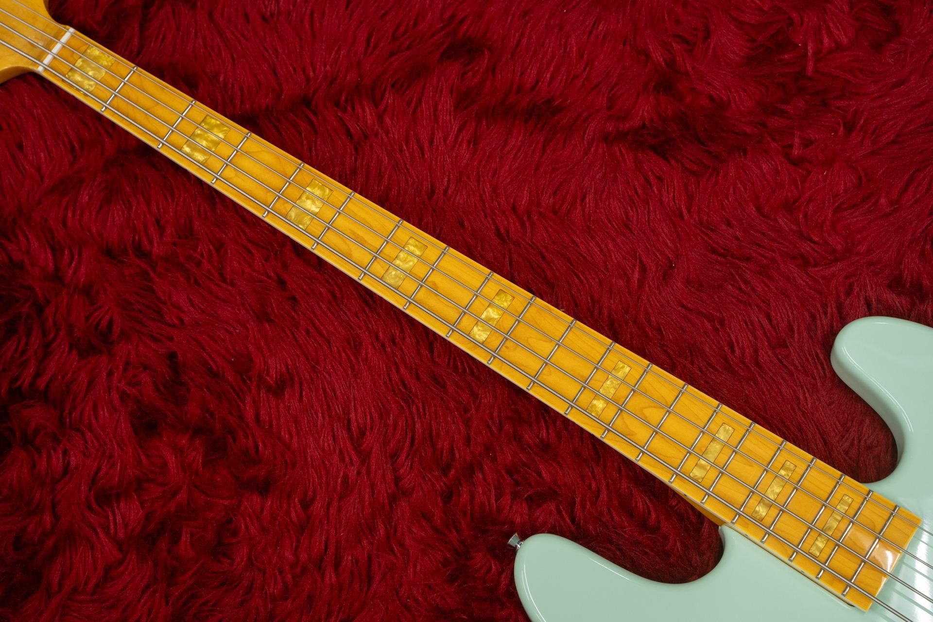 【最終値下げ】Markbass MB GV4ケース付き MB-GV-4-Gloxy-Fiesta-Red-CR-