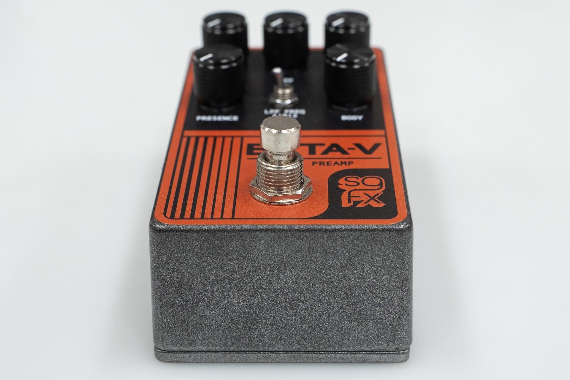 SolidGoldFX BETA-V Bass Preamp Pedal : Amazon.ca: Musical